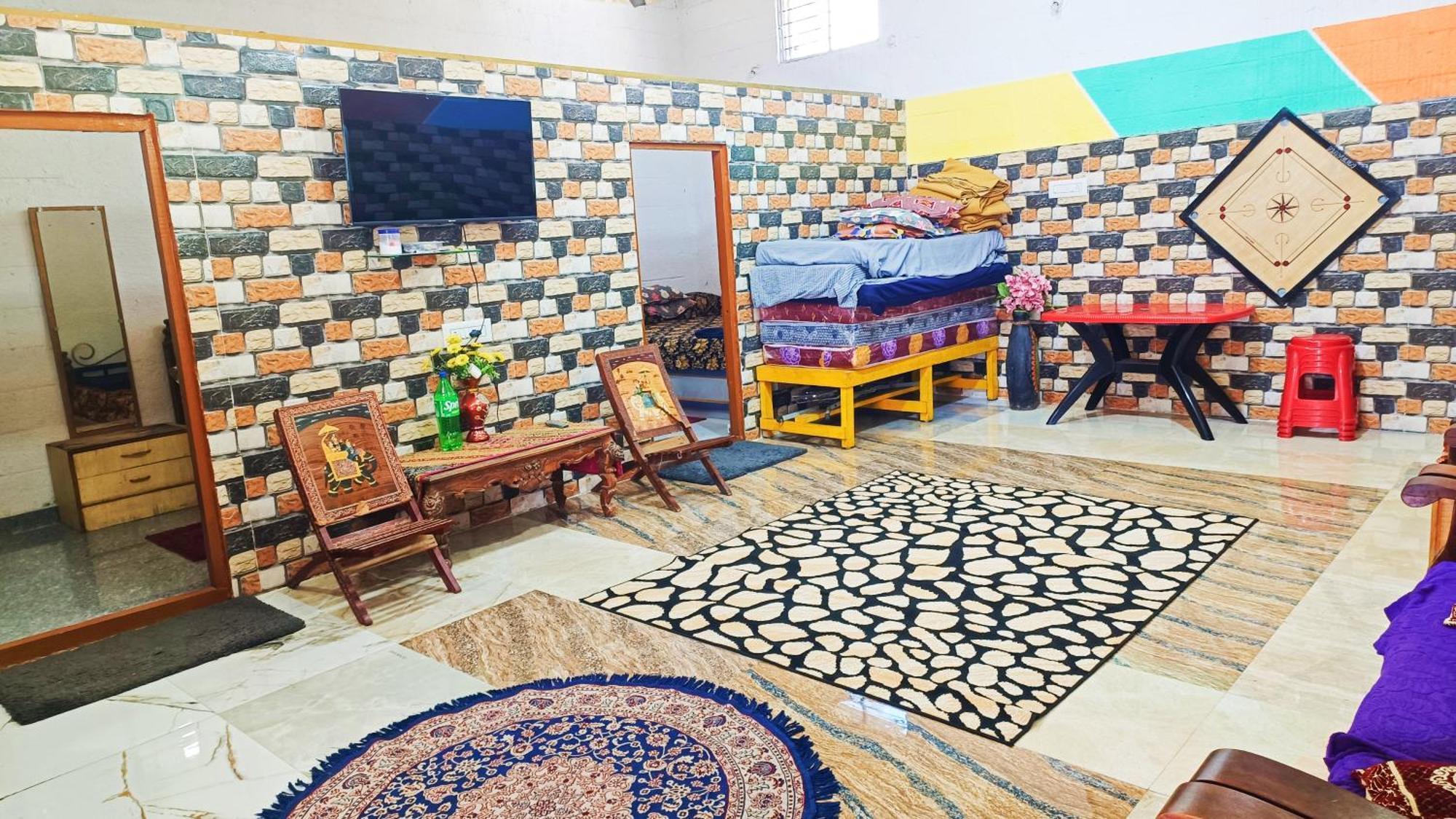 Sahara Family Homestay Майсур Экстерьер фото